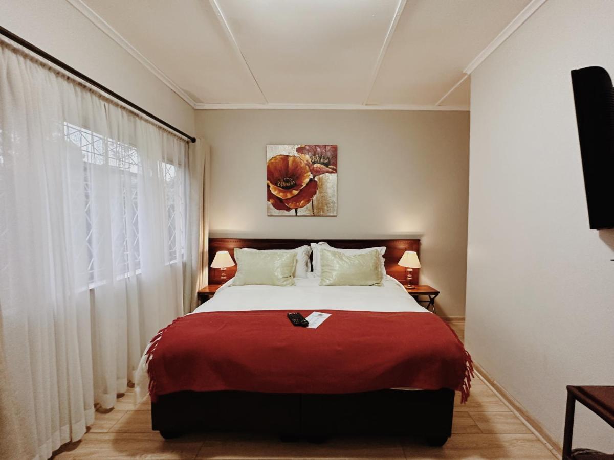Malcolm Lodge Harare Exteriör bild