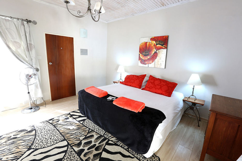 Malcolm Lodge Harare Exteriör bild